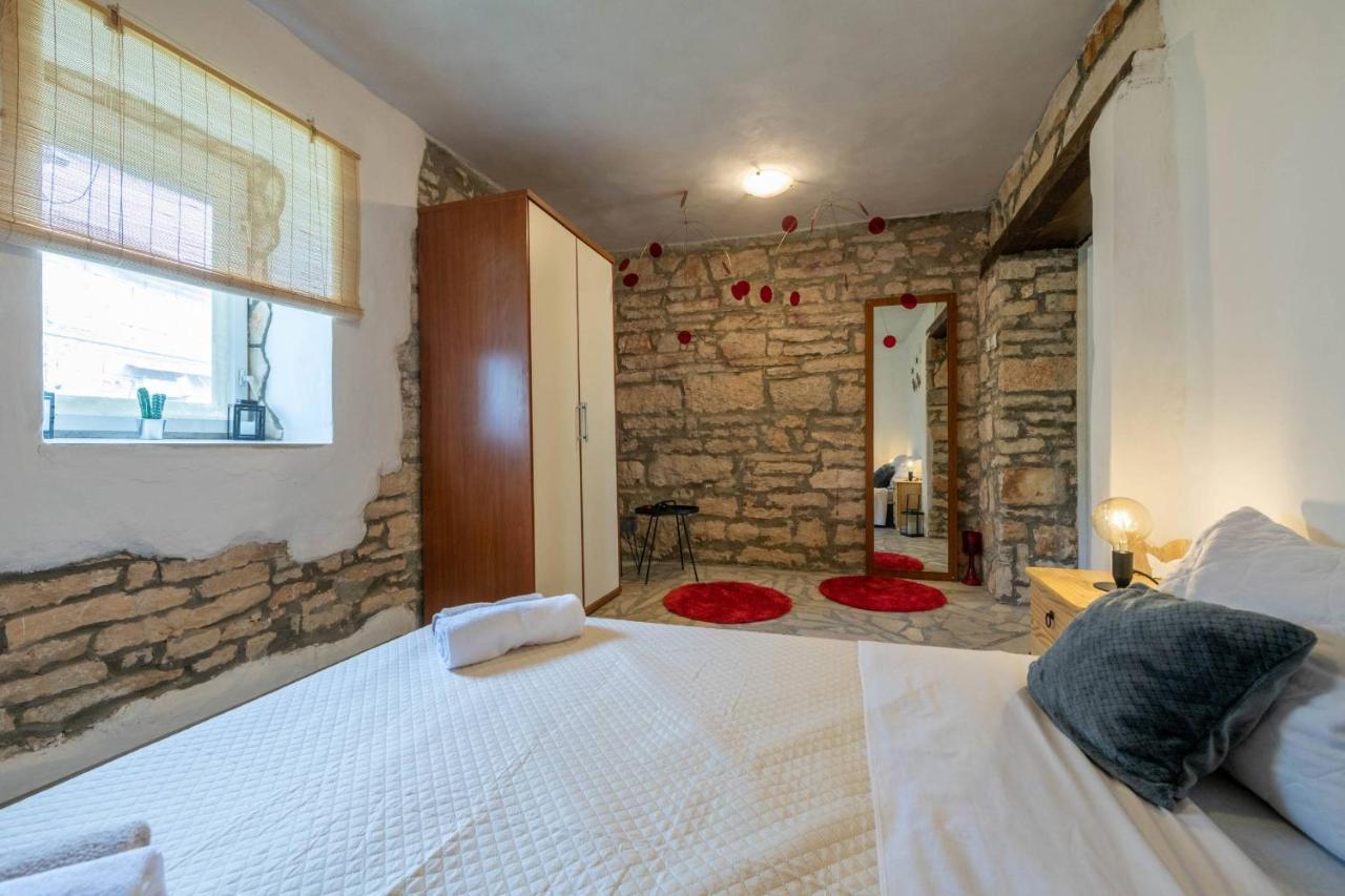 Holiday House Ruba Marčana エクステリア 写真