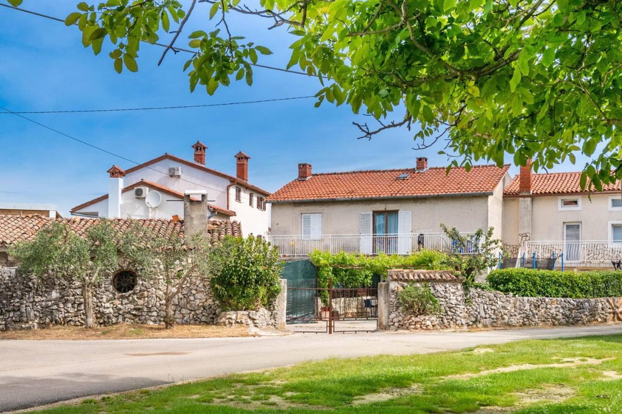 Holiday House Ruba Marčana エクステリア 写真